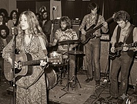 Light the Lanterns and this image mesh perfectly for me. When I first hear the song, such players immediately flashed into my mind. When I first saw this picture, late 60s songs flashed into my mind.